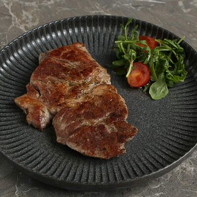 Стейк из свинины в FRIENDLOUNGE по цене 660 ₽