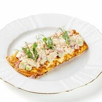 Омлет с крабом в Бисквит