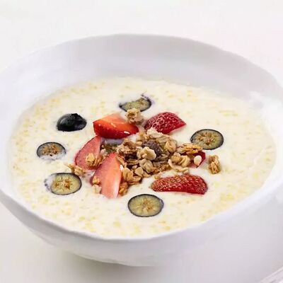 Пшенная каша с ягодами в Tao Sushi Lab по цене 300 ₽