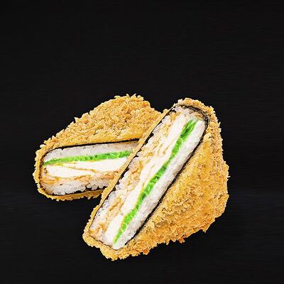 Криспи-онигири с курицей в Настроение есть по цене 304 ₽