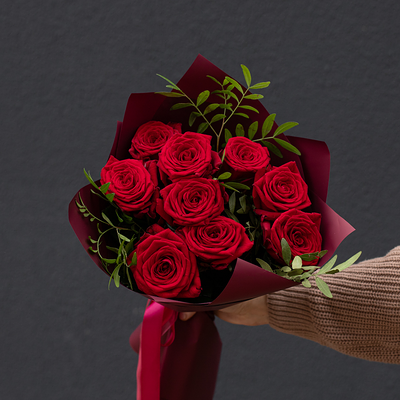 Букет цветов из 9 роз Ред Наоми в Пышно Расцвели по цене 3900 ₽