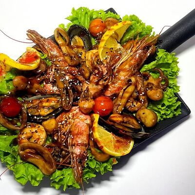 Ассорти из морепродуктов в Iago по цене 1790 ₽