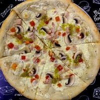 Пицца Сливочная с грибамив Cafe Pizza 13\10