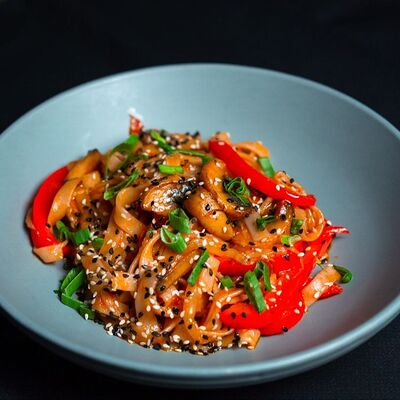 Wok с говядиной в Co.mein по цене 620 ₽