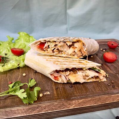 Шаурма в армянском лаваше в Донер Хаус по цене 420 ₽