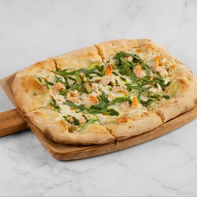 Римская пицца с креветками и цукини в Семейное бистро Монти по цене 890 ₽