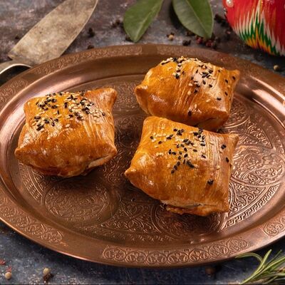 Самса с тыквой в Золотая Бухара по цене 160 ₽