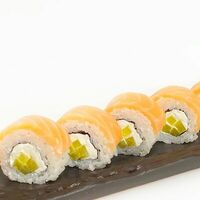 Филадельфия с дайконом в Sushi Break