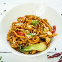 Яичная лапша с курицей в Кирин китайский ресторан