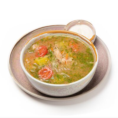 Щи из белокачанной капусты с курицей в Kiss по цене 140