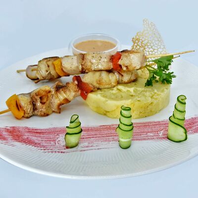 Brochettes de mérou в The Jungle по цене 9500 ₣