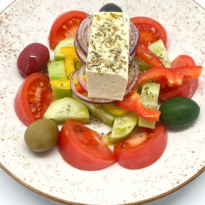 Салат Греческий в Максима Пицца по цене 830 ₽