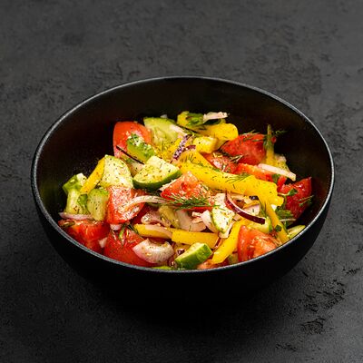 Салат Летний в Гриль бар Решётка по цене 270 ₽