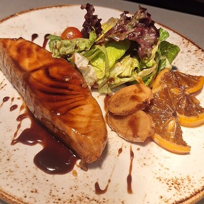 Стейк из лосося в соусе терияки в Объект по цене 1470 ₽