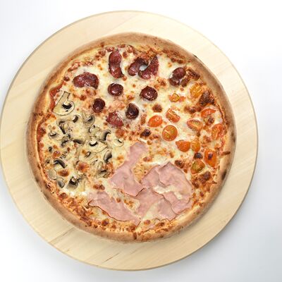 Мясное ассортив PizzaWood по цене 949 ₽