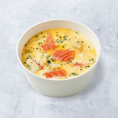 Сливочная уха с лососем в Vaffel по цене 570 ₽