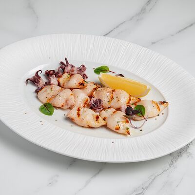 Кальмар гриль в Buffalero di Mare по цене 950 ₽