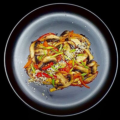 Удон с овощами в Hot Pizza по цене 450 ₽