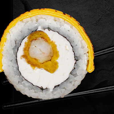 Креветка с чеддером запечённый ролл в Суши Хаб по цене 1190 ₽