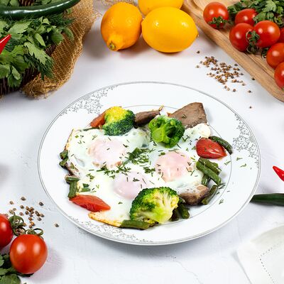 Яичница с овощами в Чайхана Марварид по цене 400 ₽