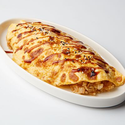 Омурайсу с курицейв Avo kitchen & bar по цене 900 ₽