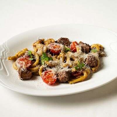 Паста с томленым рибаем в Сорренто по цене 690 ₽
