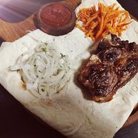 Стейк из барашка в Кафе SINBAD