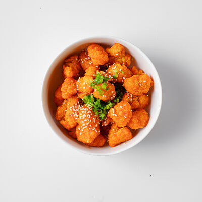 Куриный попкорн Шрирача в Панда Маркет по цене 469 ₽