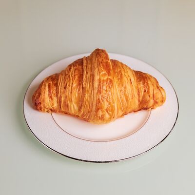 Круассан классический в NIQA Patisserie & Cafe по цене 360 ₽