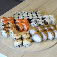 Сет Пати в Бандзай sushi