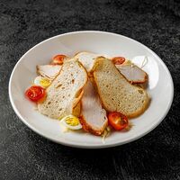 Цезарь с куриным филе в Амакс