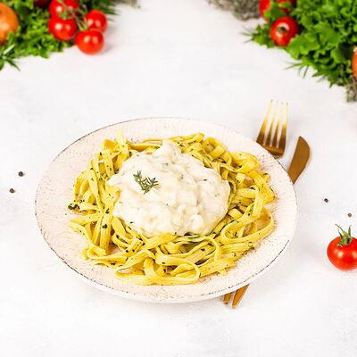 Жульен куриный с шпинатными фетучини  в У Палыча. С пылу, с жару! по цене 376 ₽