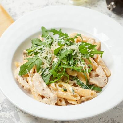 Пенне с индейкой и грибами в Il Pittore по цене 730 ₽