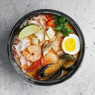 Рамен том ям в Tsunami по цене 560 ₽