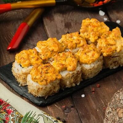 Запеченный ролл с курицей в Mesto Sushi & Grill по цене 310