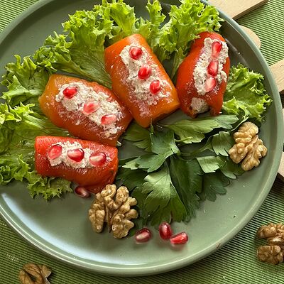 Болгарский перец с орехом в Дети Лейтенанта Шмидта по цене 420 ₽