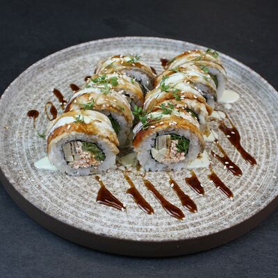 Ролл с угрем и крабом в Мисо по цене 1090 ₽