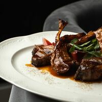 Баранья корейка в Опера