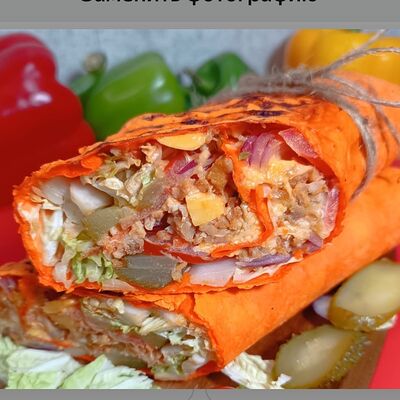 Шаурма в сырном лаваше в Doner & Grill Шашлык шаурма по цене 290 ₽