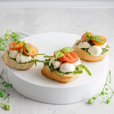 Брускетта ИталоСнек в KanapeFest по цене 2060 ₽