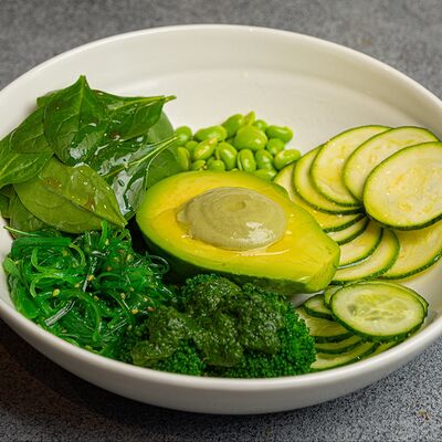 Грин боул в 321 Club by Novikov по цене 830