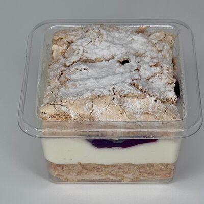 Меренговый тортв Самовар по цене 229 ₽