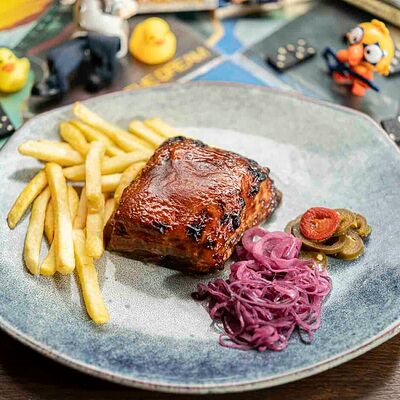 Свиные рёбра BBQ в Элли Лагер по цене 1370 ₽