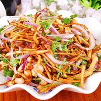 1010. Салат из картошки соломкой, петрушки и лука пай в Минутка