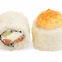 Ролл Мотояки с крабом запеченный в СушиТория
