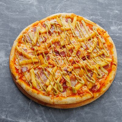 Пицца с картофелем фри в Rolls Bar по цене 655 ₽