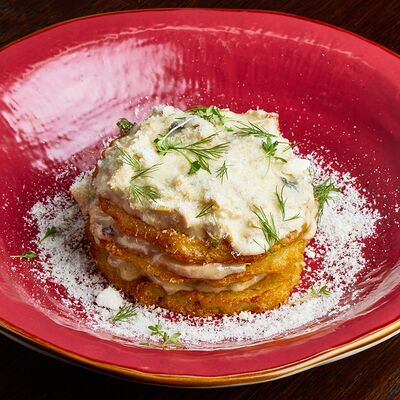 Драники с мясным соусом в Stella Lounge по цене 31 р.