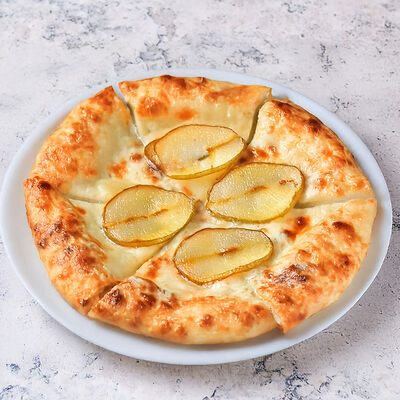 Хачапури по-мегрельски с грушей в Ресторан Арбат по цене 690 ₽