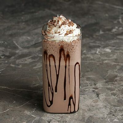 Милкшейк Шоколадный брауни в FRIENDLOUNGE по цене 380 ₽