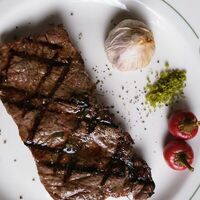 Нью-Йорк Wagyu в Torro Grill